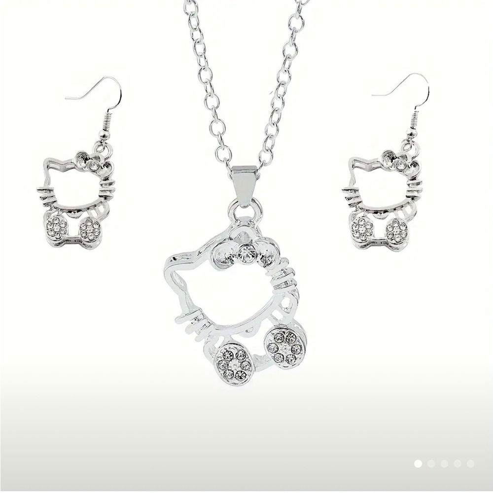 3pcs(One Necklace + One Pair of Earrings) Hello Kitty Pendant Jewelry Set NWOT